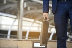 慶應大生が就職する意外な人気企業や産業とは？