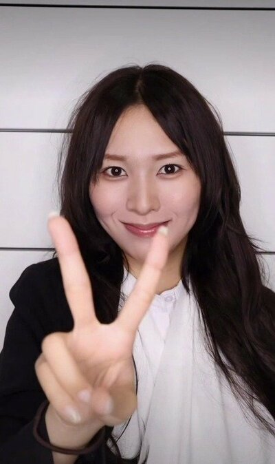 当麻紗綾風メイクに変身した後の様子
