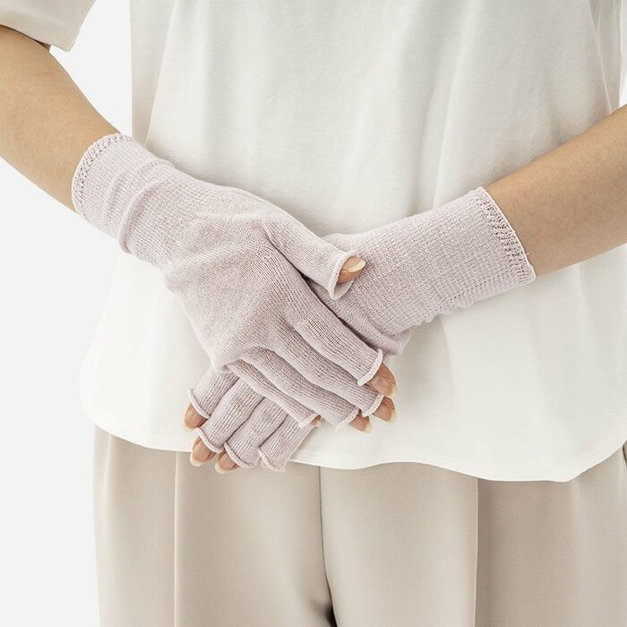 手首部分も布がおおってくれるため、手首が冷えがちな冬におすすめ