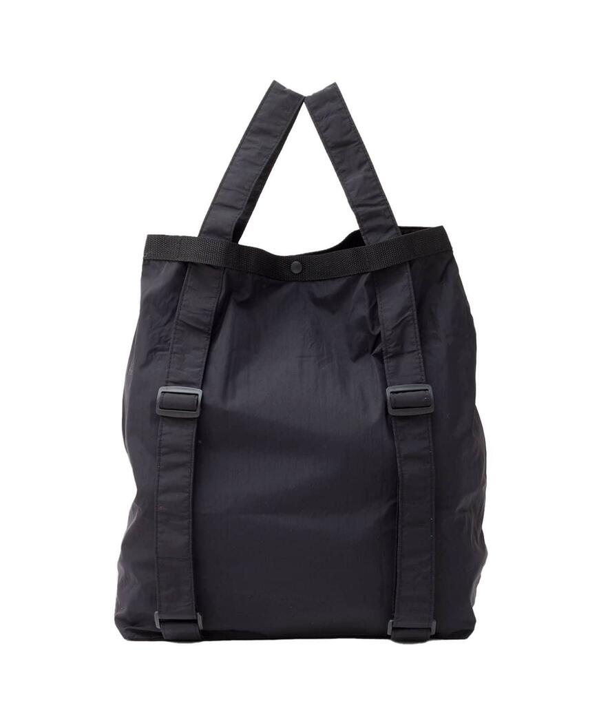 出所：パルグループ公式ファッション通販サイト 3COINS リュック2WAYエコバッグ