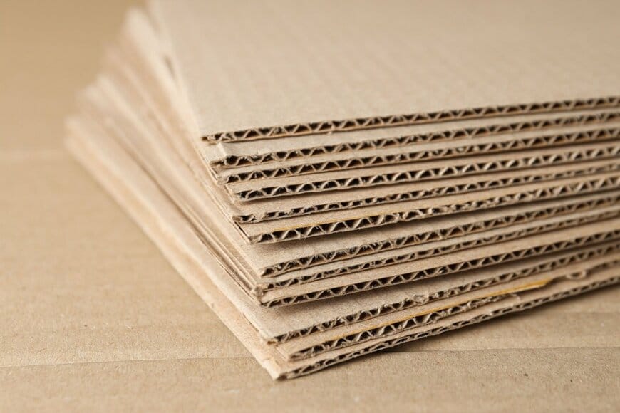 ダンボールで作られた「ぬ～べ～の鬼の手」に思わず二度見　圧倒的なクオリティに「漫画の世界が具現化してる」