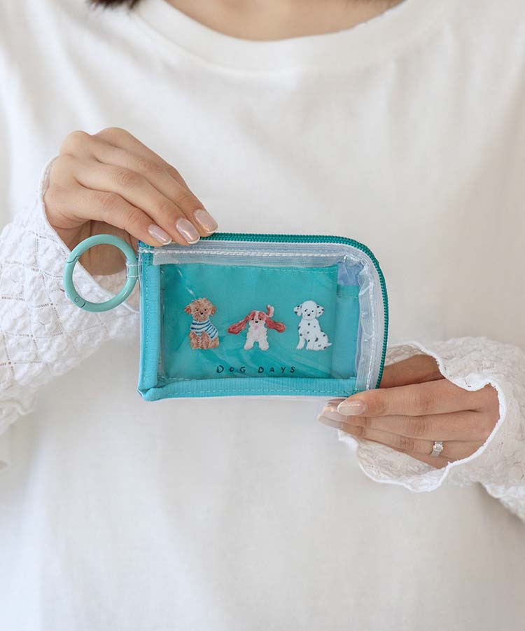 出所：ブルーブルーエ公式　利光春華L字パスポーチ