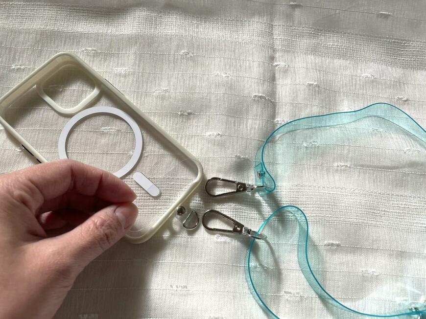 ダイソー「ワイドモバイルショルダー」