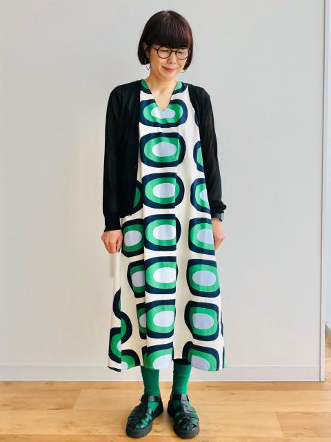 株式会社ユニクロ、Vネックフレアワンピース/ノースリーブ画像