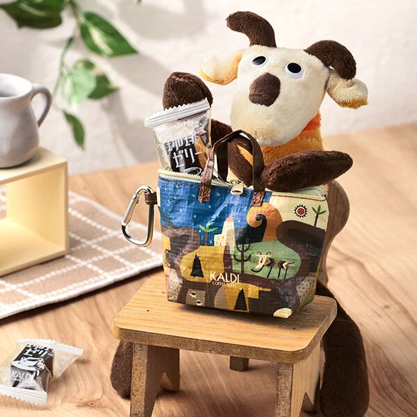 カルディ伝説柄カラビナ付きミニバッグ(コーヒーゼリー入り)