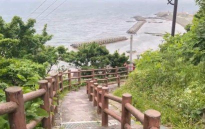 遠くの海まで見えますね!