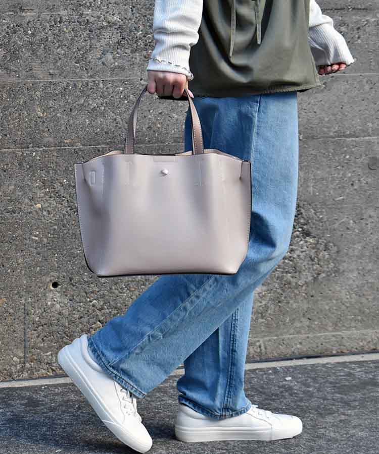 ブルーブルーエ公式　かるいかばん2WAYトートの画像