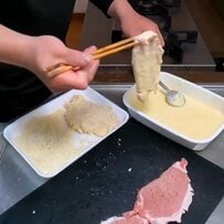 「スタミナつけて頑張れ！」と父が高校生の息子に作る【豚カツ弁当】愛情もボリュームも満点のお弁当に「豚カツは最高」の声