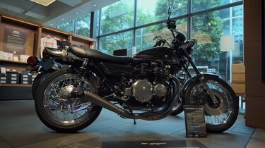 74歳 岩城滉一 人生最後まで乗る愛車「KAWASAKI Z1」を紹介「渋いな