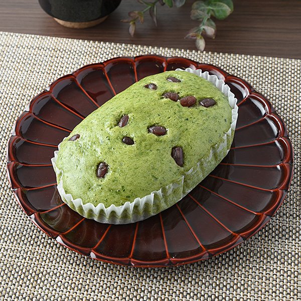 ファミリーマートの新商品：よもぎ蒸しぱん
