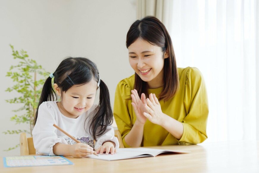 子どもの塾代・学費はいくらかかる？私立と公立の中学校で約2.7倍の差も