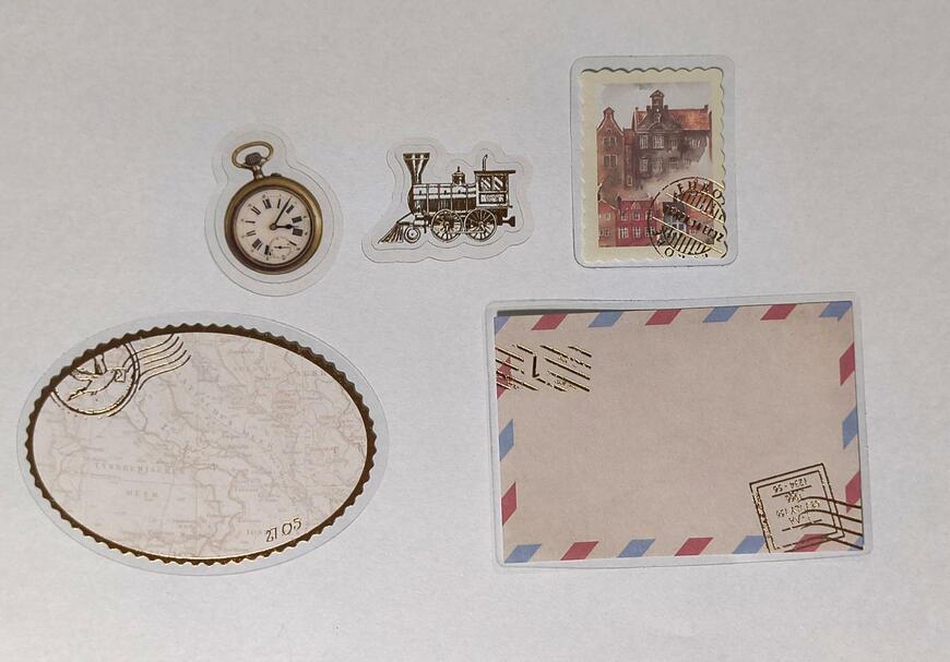 筆者撮影（セリア、フレークシール 20P 旅気分）