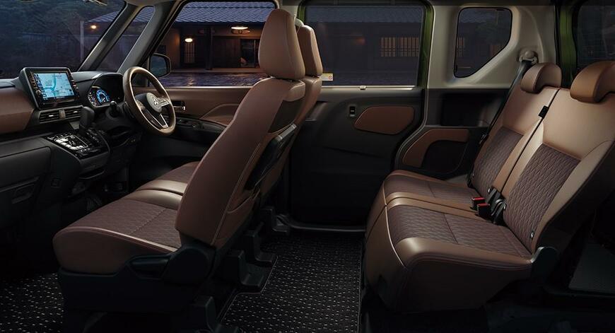 画像出典：三菱自動車工業株式会社「eKクロススペース」