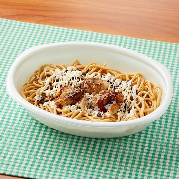 ファミリーマートの新商品:特盛 太麺!照り焼きチキンマヨパスタ