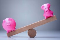 20～70歳代「貯蓄ゼロ世帯」と「2000万円以上世帯」の割合。貯蓄ゼロから抜け出す方法とは