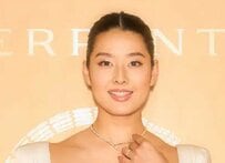 すみれ、亡き母・松原千明さんとの親子2ショットに「素敵な親子」「懐かしいお写真」ファンから感動の声