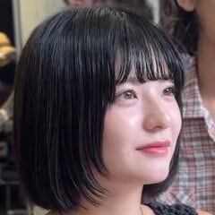ショートボブにパーマをかけたい女性→プロの手で…軽やかな〈レイヤー入りボブパーマスタイル〉に！「超可愛い」と笑顔溢れる