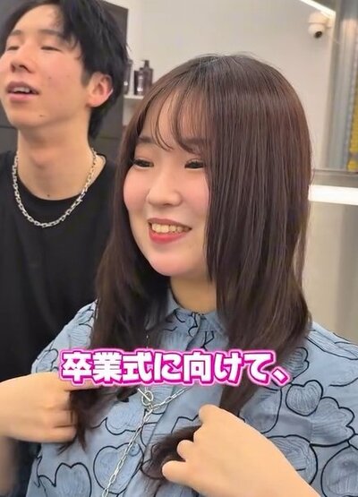 現在、髪を伸ばしているとのこと