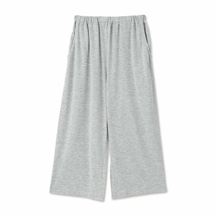 何度も洗濯を繰り返す夏場でも型崩れしにくいのが特徴