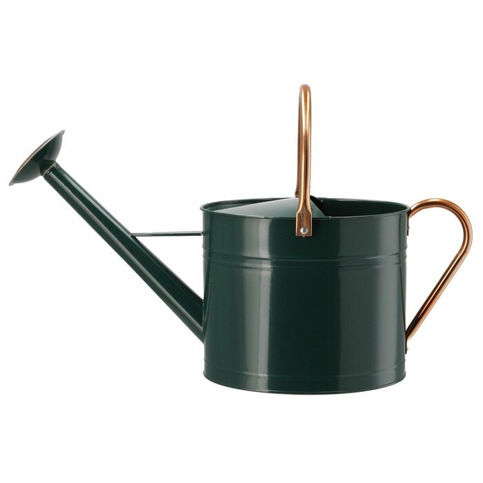 たっぷりと水やりをしたい広いお庭には大容量の6Lサイズがおすすめ