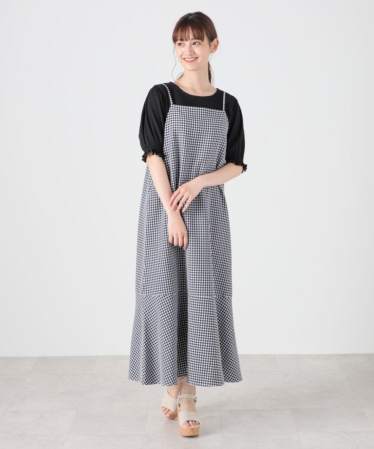 出所：ハニーズ公式通販 裾切替キャミワンピース