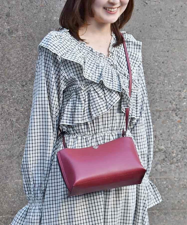 出所：ブルーブルーエ公式　かるいかばんショルダー