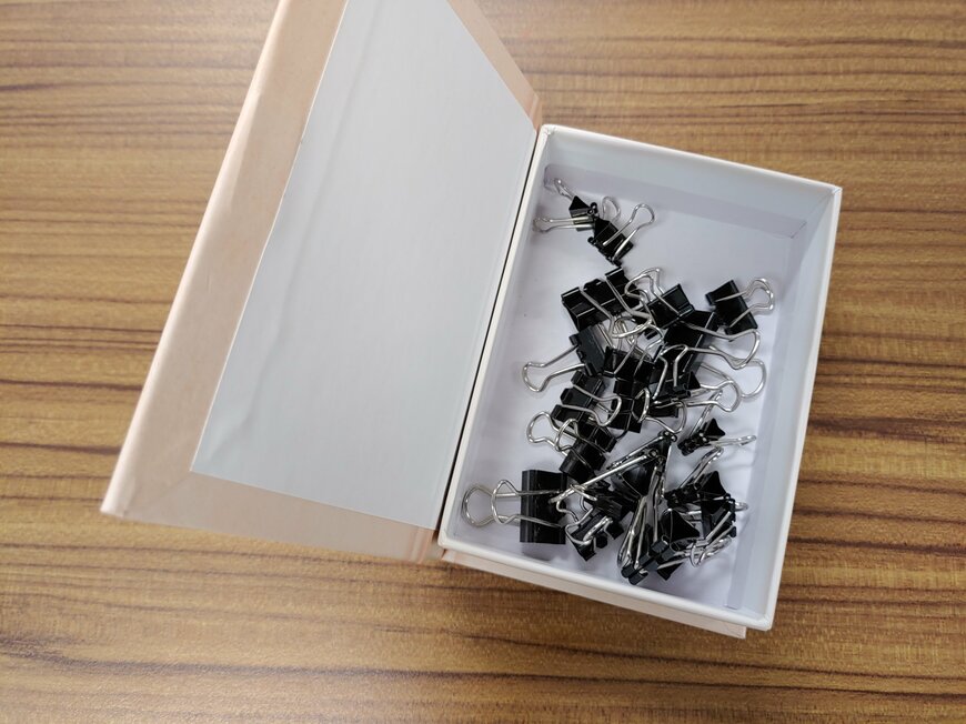 筆者撮影（Seria、amifa　2022　ブック型収納）