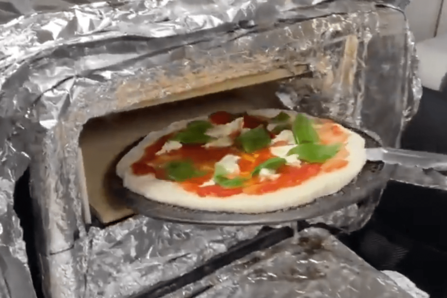 自作改造オーブンで高火力実現の猛者現る　自宅で「本格ピザ」を作れるらしい