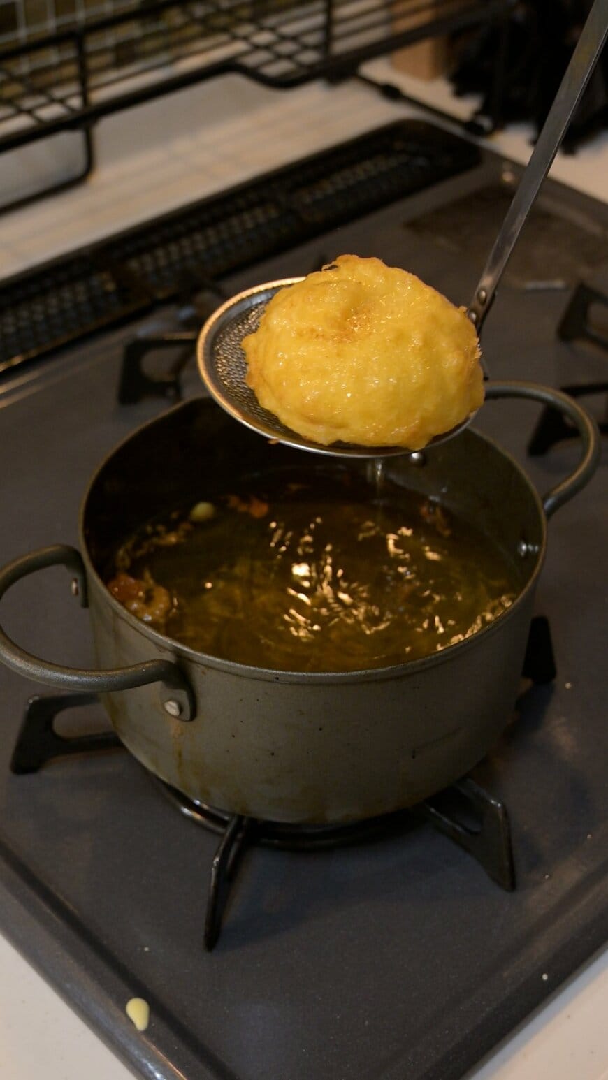 油で揚げた萩の月