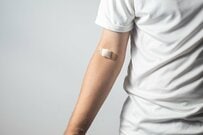 大阪の献血ルームので目撃した「駆血帯」　あまりにも大阪っぽい柄に「激アツ」「最高です」