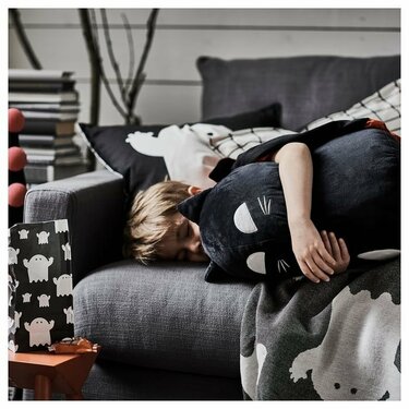 可愛いくて…ちょっぴりミステリアス！IKEA〈黒猫グッズ〉3つ。お部屋の