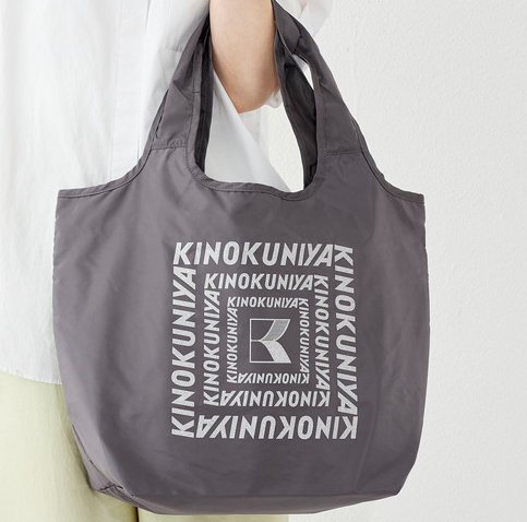 デザイン性だけでなく機能性もばっちりなバッグ