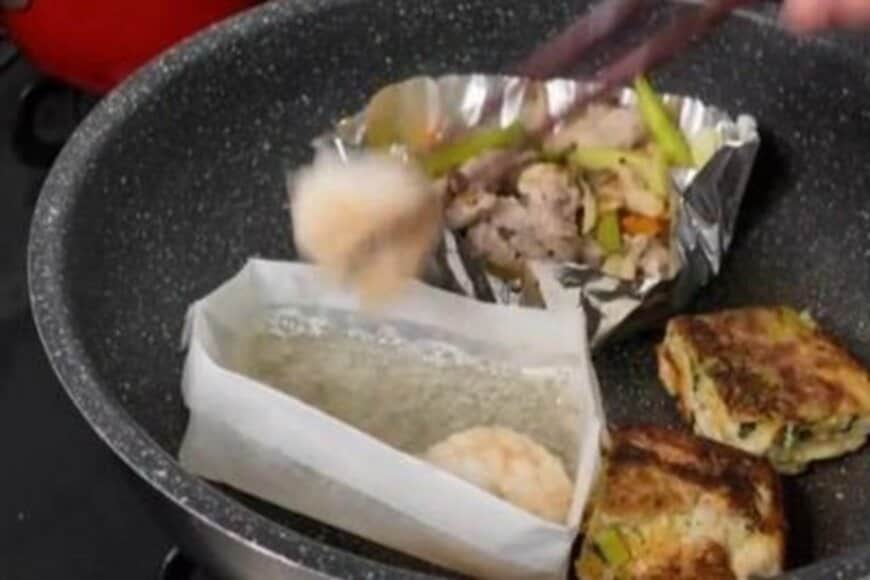 【3日間弁当箱を出し忘れた娘】母が作った「仕返し弁当」 鮭&エビマヨが詰められた容器に目を疑う