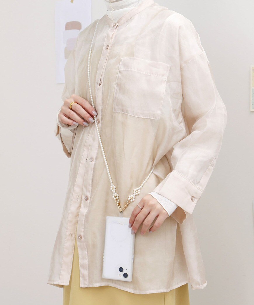 出所：パルグループ公式ファッション通販サイト 3COINS スマホストラップビーズフラワー