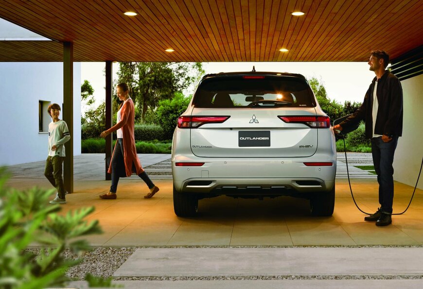 出所：三菱自動車WEBサイト　三菱　アウトランダーPHEV