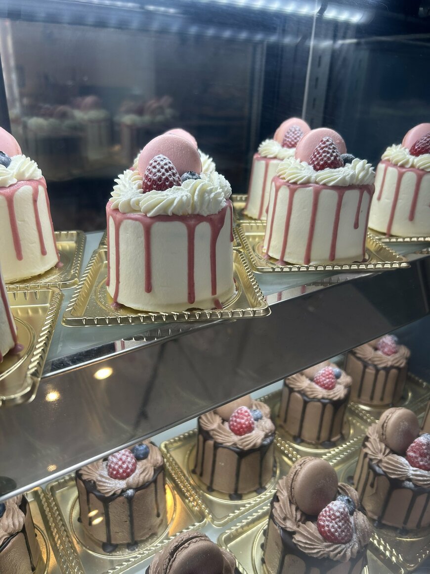 小さ目サイズのおひとり様専用ホールケーキ