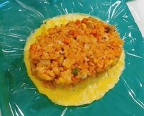 【薄卵き卵が綺麗】シングル父が作る「オムライス弁当」が話題　弁当箱を丸ごと使った豪華な仕上がりに注目！