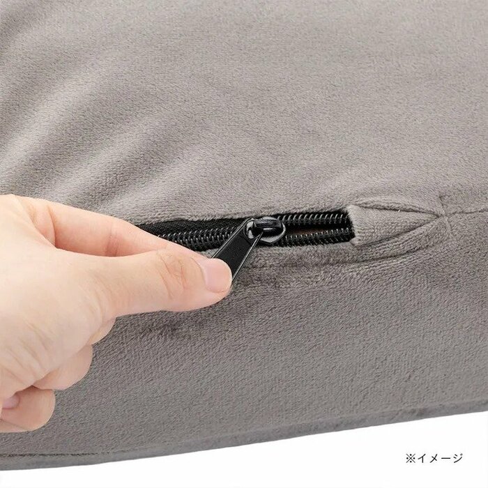 背もたれから座面までを覆うカバーは取り外して洗濯できます