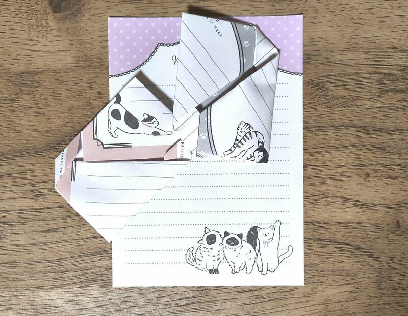 セリア、A6 メモ帳 60枚 スケッチねこ柄筆者撮影写真