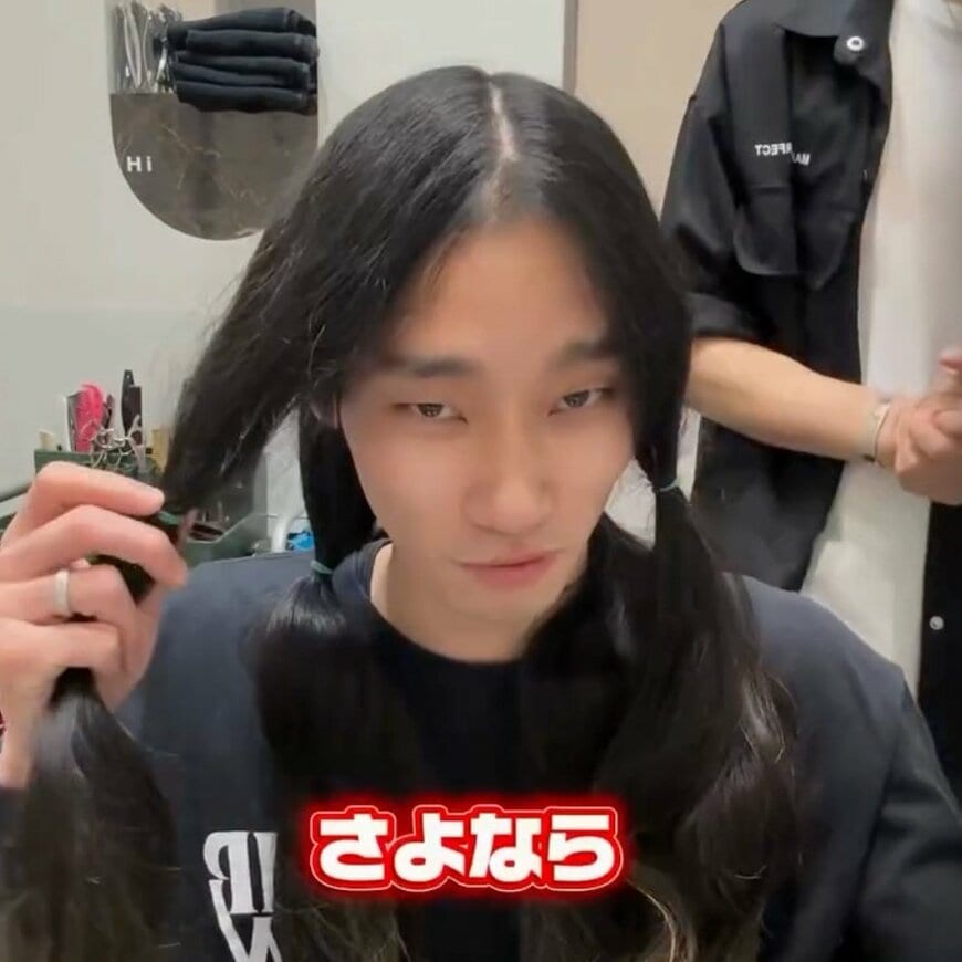 2年伸ばした超ロン毛に「さよなら」→短髪イケメン誕生！アフター姿に「超カッコいいし別人！」の声