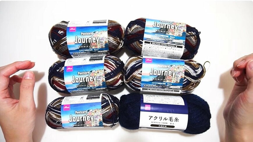 【100均】ダイソーの段染め毛糸4玉で編む"ネイビー切り替えバッグ"。毛糸代550円の作品動画が約1万2000回再生