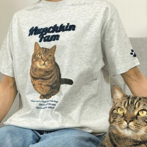 出所：しまむら公式　レディース　サガラ刺繍Tシャツ（チーム犬猫）