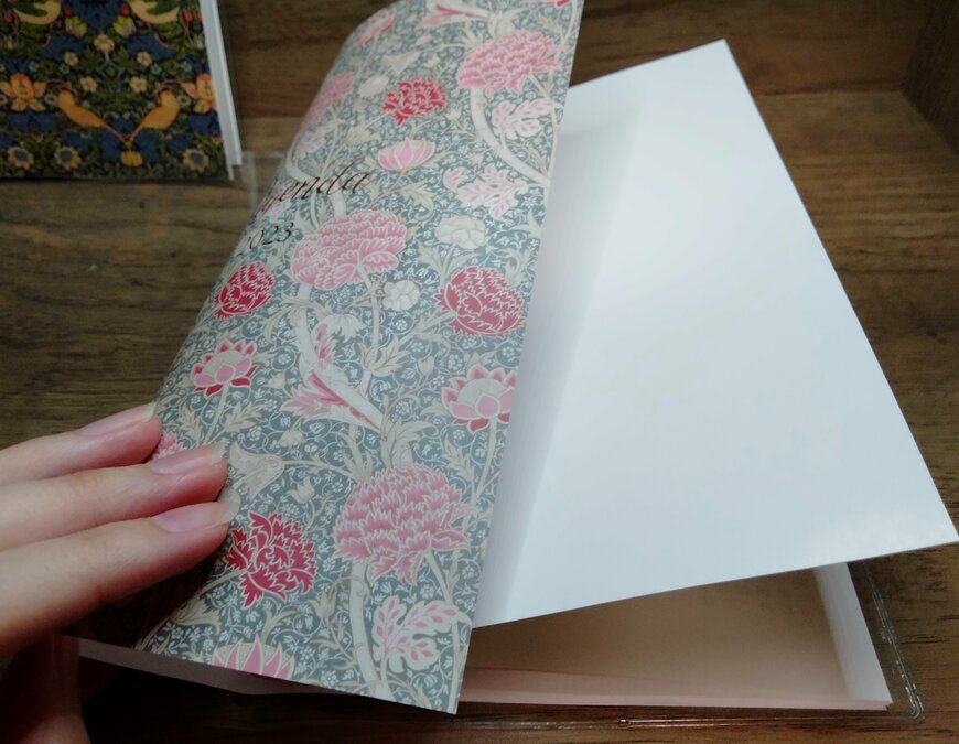 筆者撮影（セリア、B6 MONTHLY 2023）