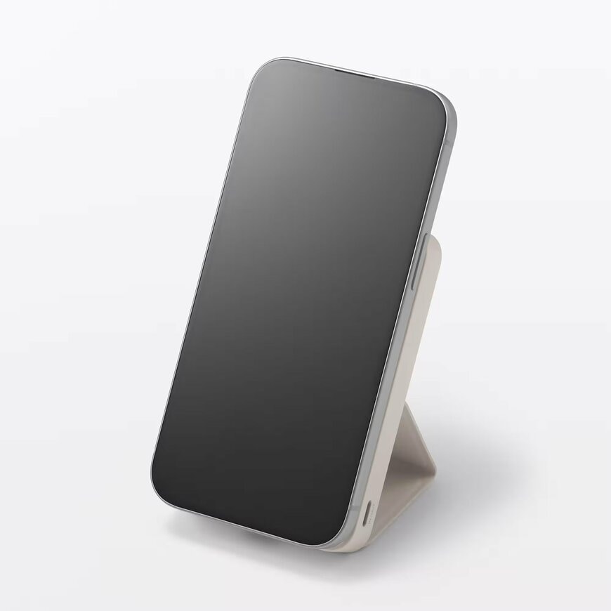 無印良品ネットストア　スマホスタンドにもなるモバイルバッテリー（マグネット式充電対応5000mAh）の画像