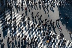 【国家公務員】退職金は本当に「2000万円」を超えるのか？勤続年数別の平均額を一覧で比較！