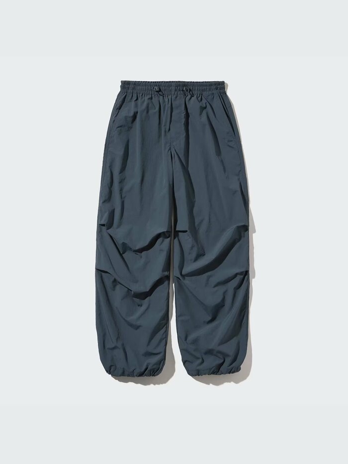 ユニクロ公式　パラシュートパンツ