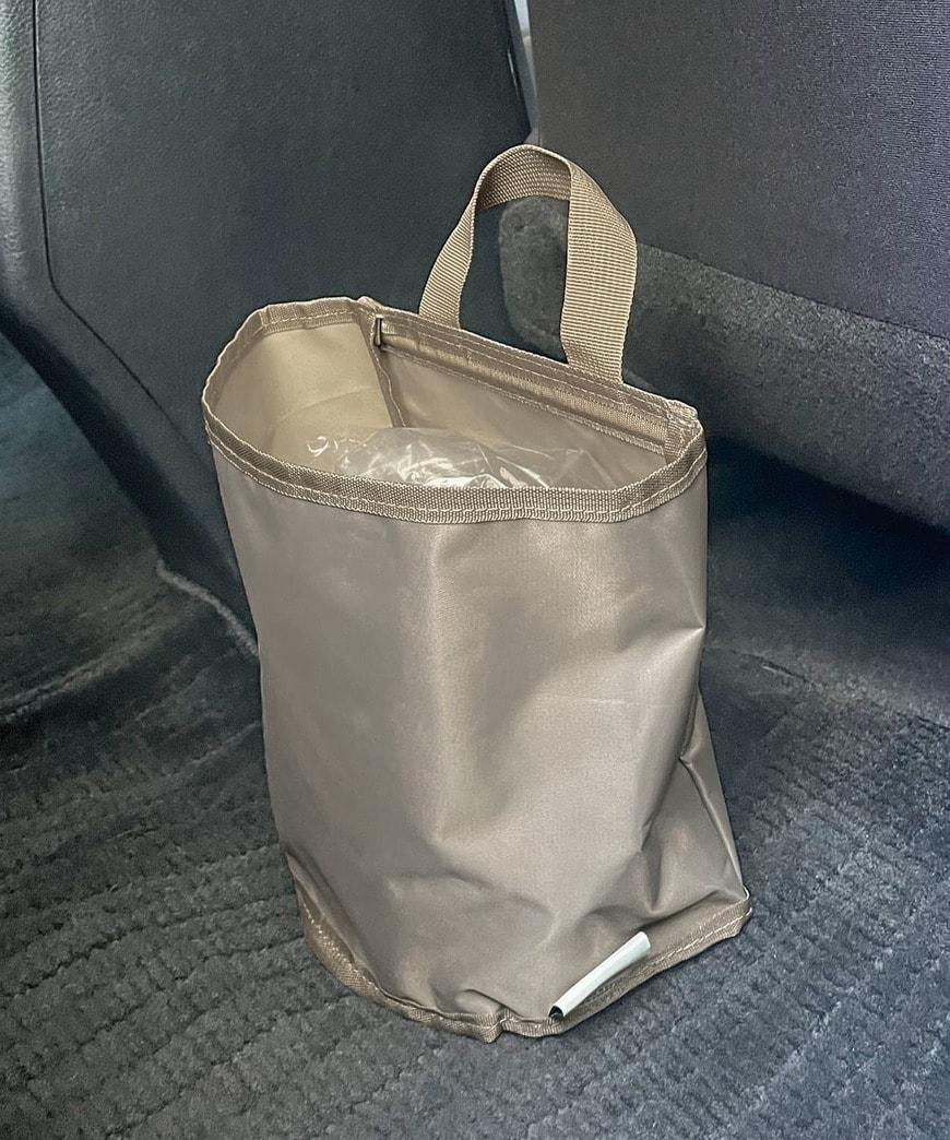 出所：パルグループ公式ファッション通販サイト 3COINS 　CARダストボックス