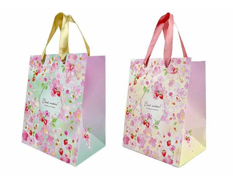 出所：キャン★ドゥ ネットショップ ハンドルバッグS縦さくらといちご　水彩