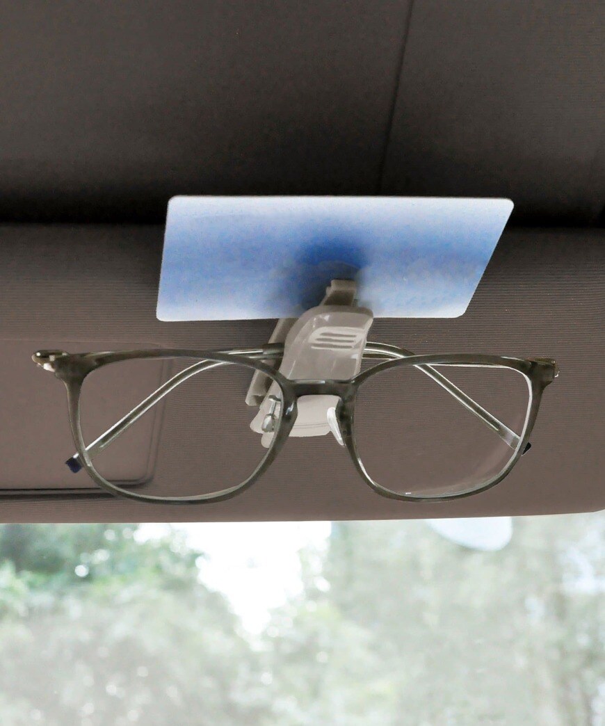 出所：3COINS公式　CARプラサングラスホルダー