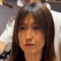 「やったことない…」髪型に悩む女性〈人生初ウルフカット〉をオーダーした結果→上品な仕上がりに思わず笑顔